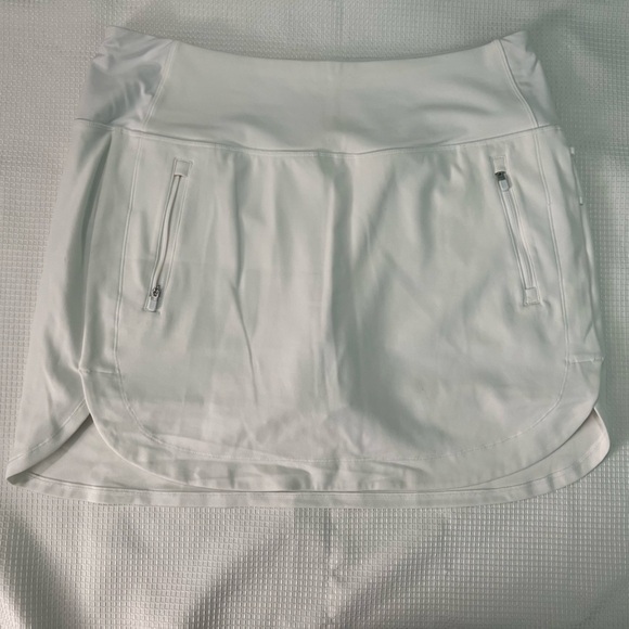 ATHLETA FAIRWAY GOLF SKORT 16" - Picture 2 of 7